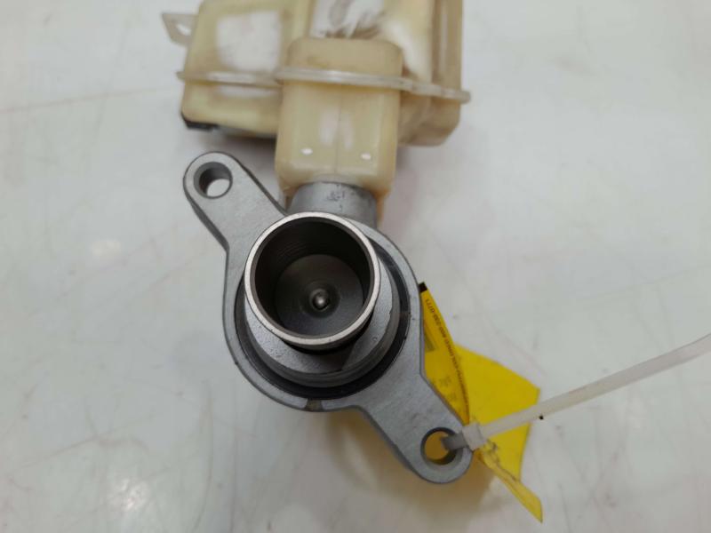 2016 Nissan Maxima Master Cylinder