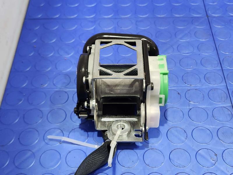 2016 Nissan Rogue Front Seat Belt