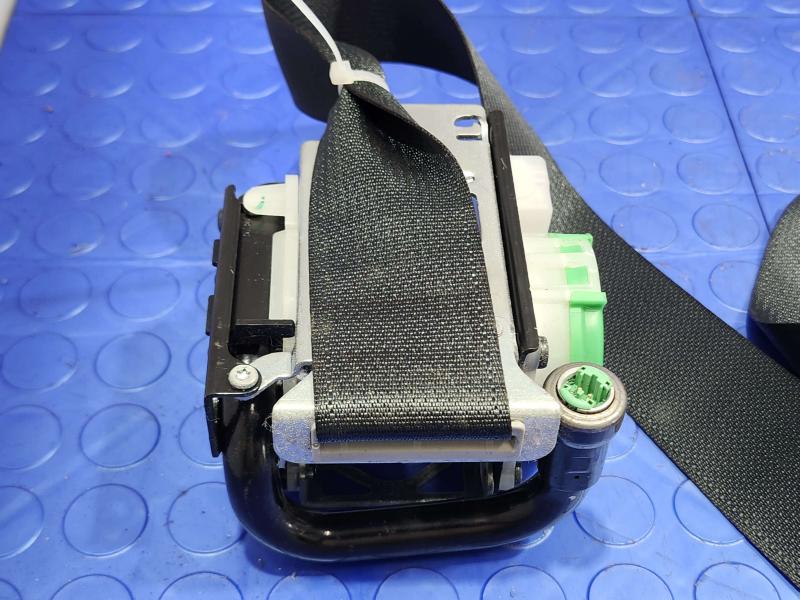 2016 Nissan Rogue Front Seat Belt