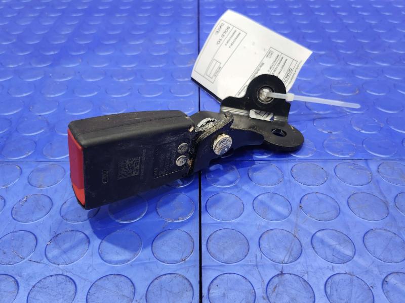 2020 Jeep Renegade Rear Seat Belt
