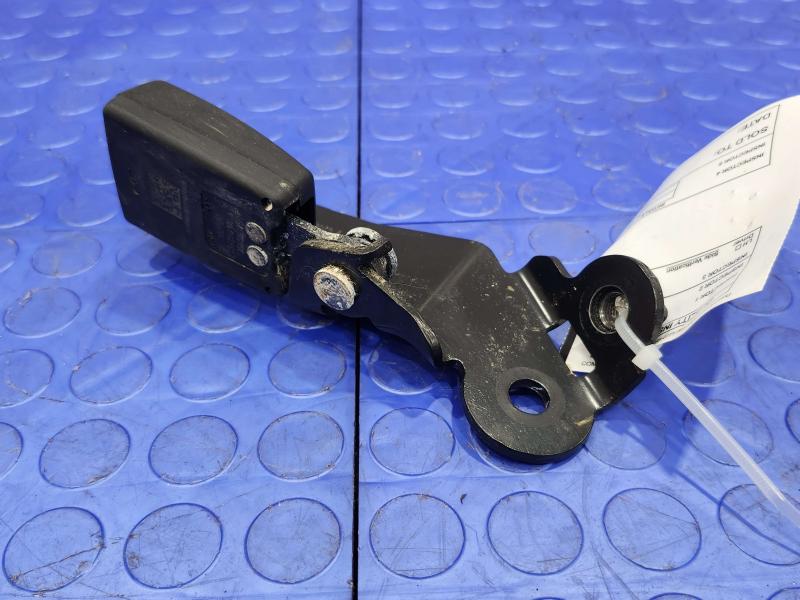 2020 Jeep Renegade Rear Seat Belt