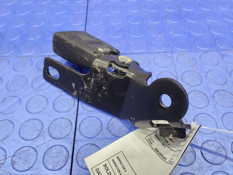 2020 Jeep Renegade Rear Seat Belt