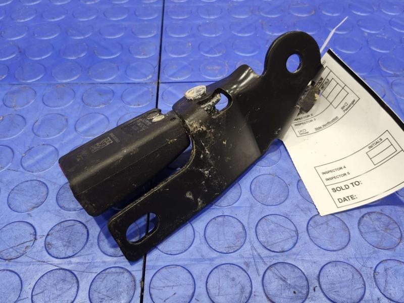 2020 Jeep Renegade Rear Seat Belt