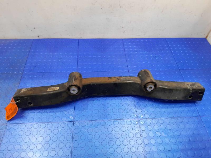 2007 Pontiac Solstice Crossmember/Cradle/Undercarria