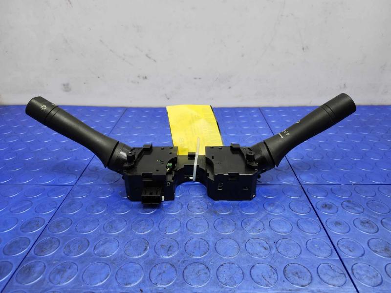 2016 Nissan Versa Combination Switch