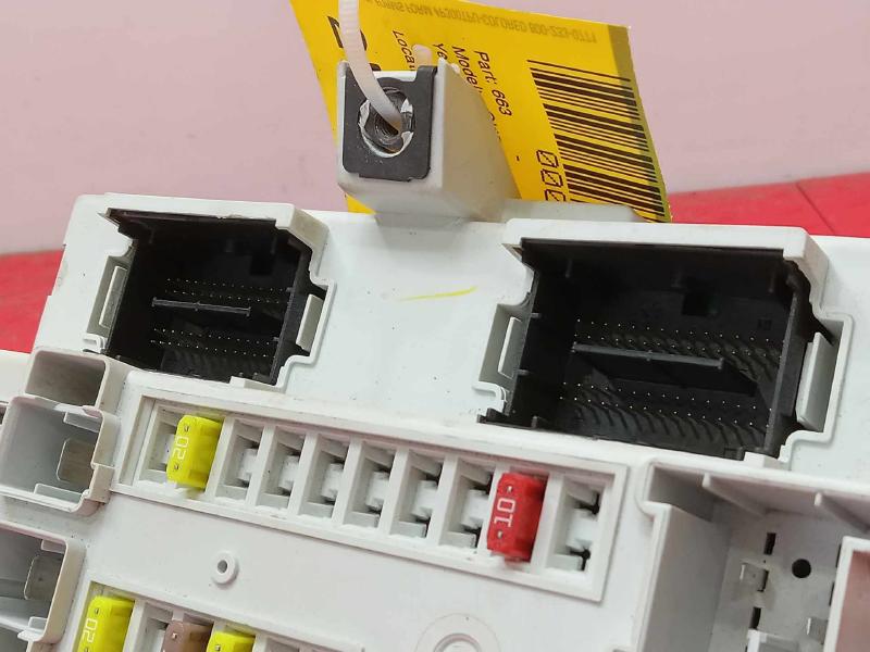 2016 Chrysler 200 Body Controller Module Junction Block OEM 68273253AC