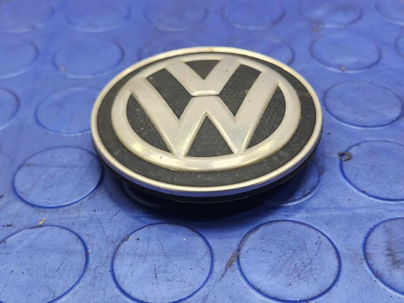 2018 Volkswagen Atlas Center Cap