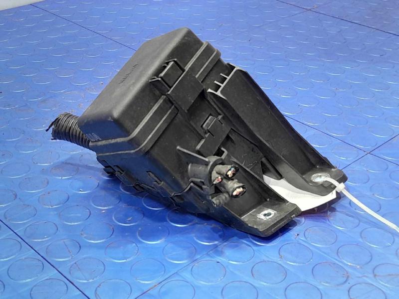 2014 Toyota RAV4 Engine Fuse Box