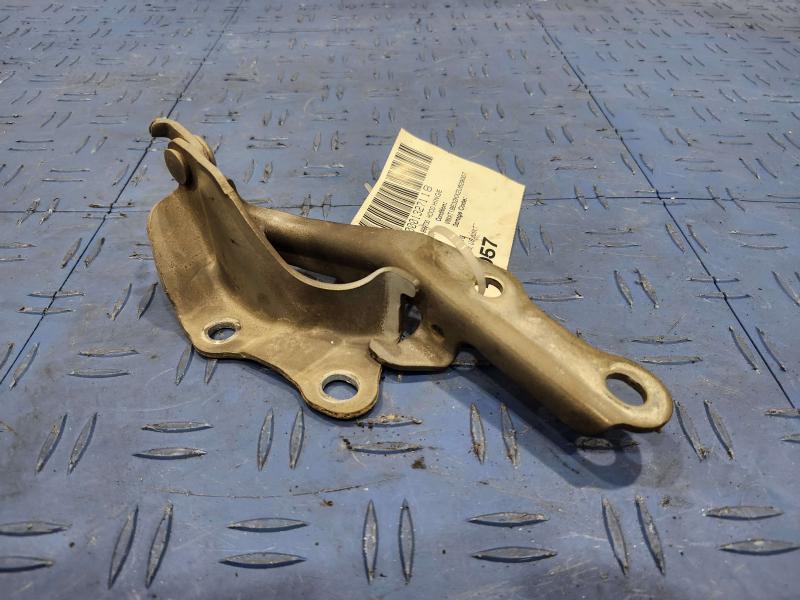 2002 Toyota Camry Hood Hinge