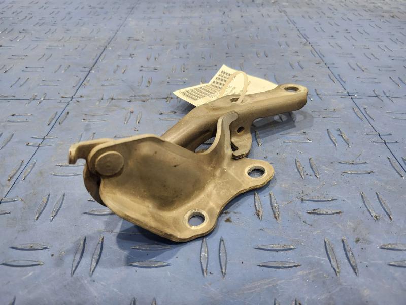 2002 Toyota Camry Hood Hinge