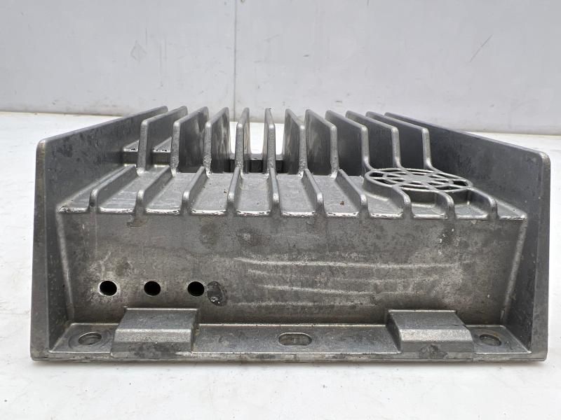 2010 2011 Mercedes Benz W212 Radio Amplifier Assembly OEM 2128700194