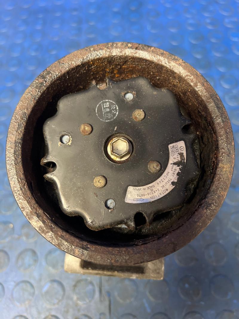 2004 Porsche Cayenne A/C Air Compressor