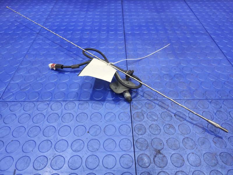 2010 Dodge Ram 1500 Antenna