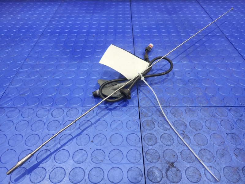2010 Dodge Ram 1500 Antenna