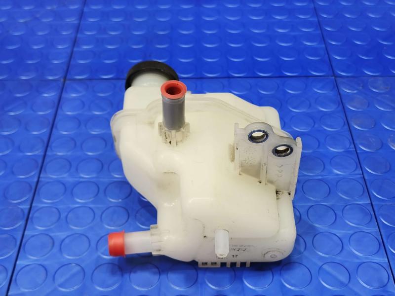 2015 Toyota Prius Coolant Recovery Bottle
