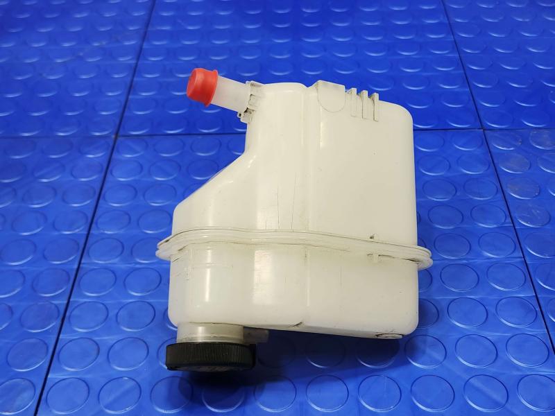 2015 Toyota Prius Coolant Recovery Bottle