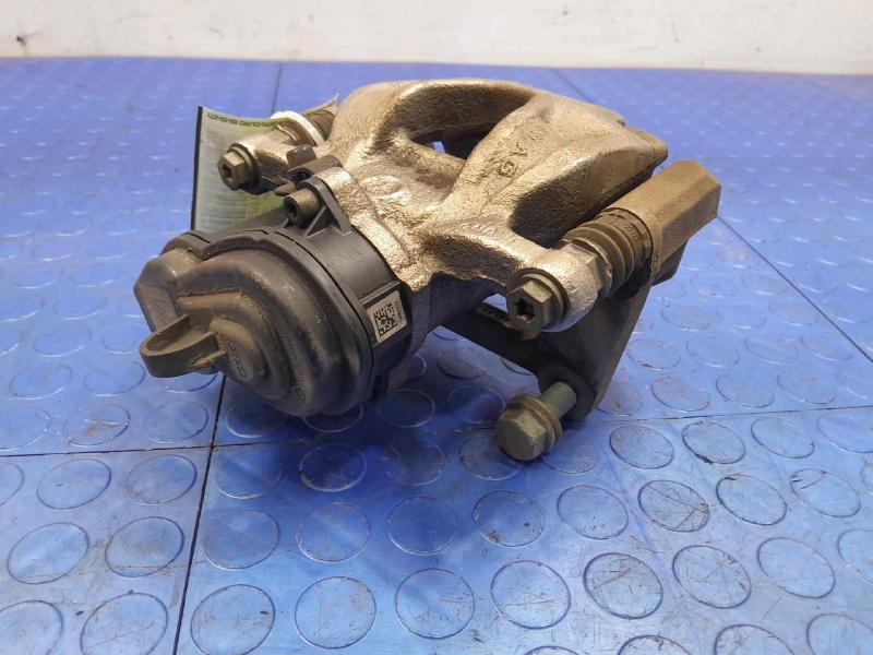 2018 Audi A4 Caliper