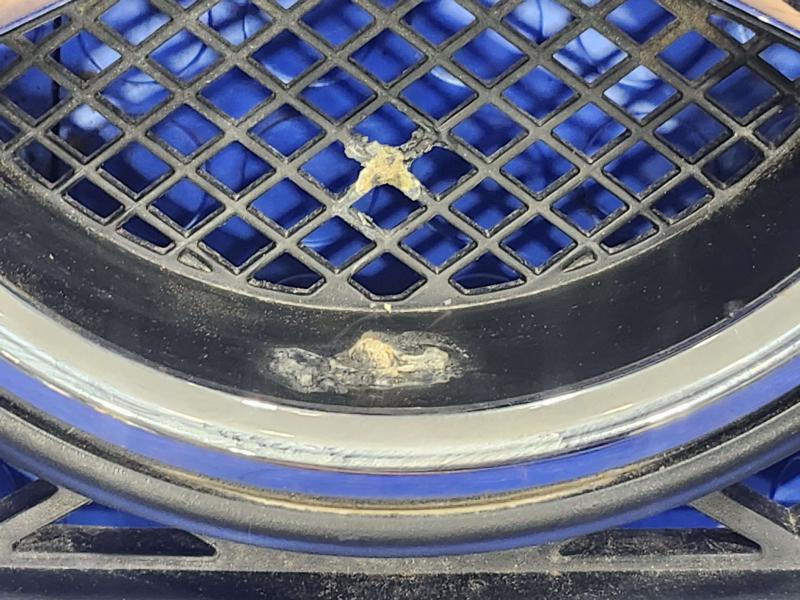 2012 Mercedes Sprinter Grille