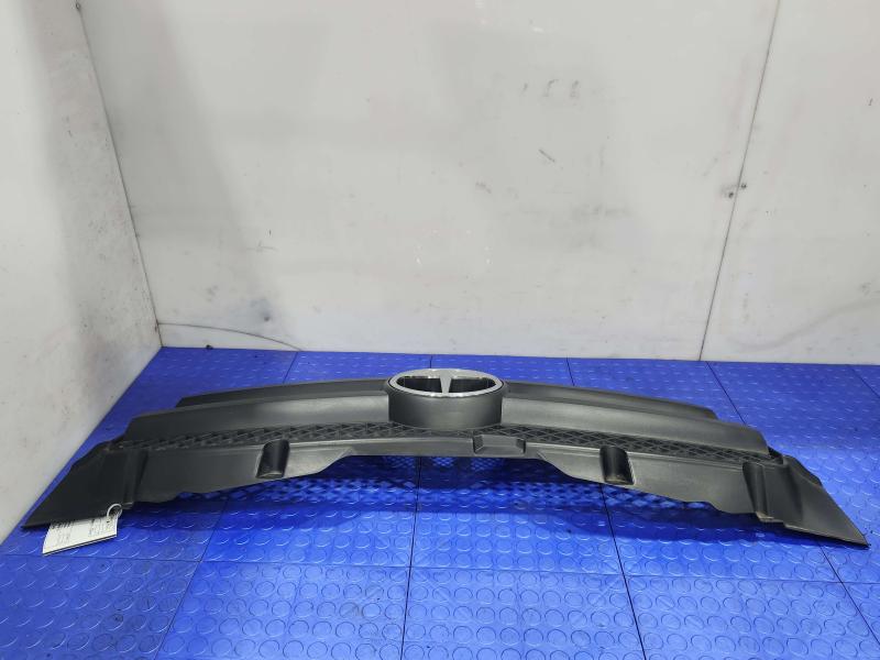 2012 Mercedes Sprinter Grille