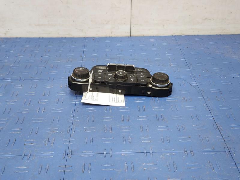 2015 Chevrolet Tahoe Heater A/C Control