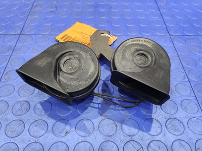 2009-2014 Ford F-150 Dual Note Horn Assembly Genuine OEM 9L3Z13832A