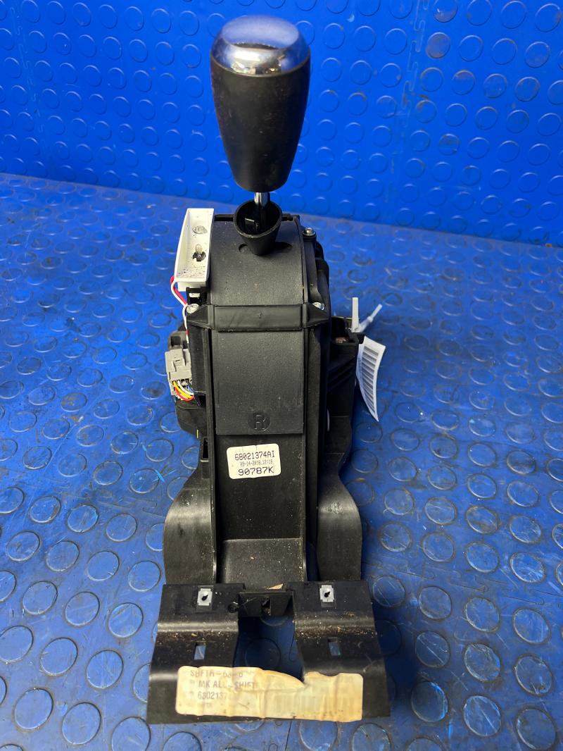 2009 - 2017 Jeep Patiot Automatic CVT Transmission Shifter w/ Auto Stick OEM 68021374AJ