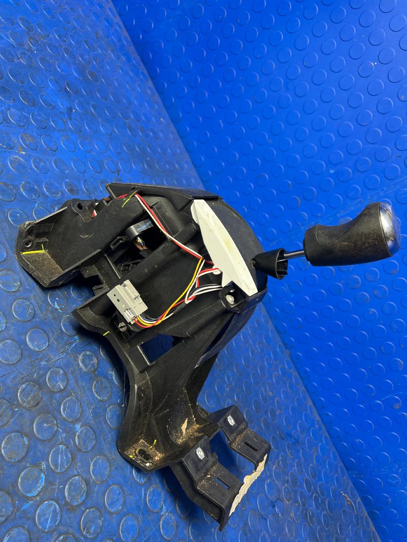 2009 - 2017 Jeep Patiot Automatic CVT Transmission Shifter w/ Auto Stick OEM 68021374AJ