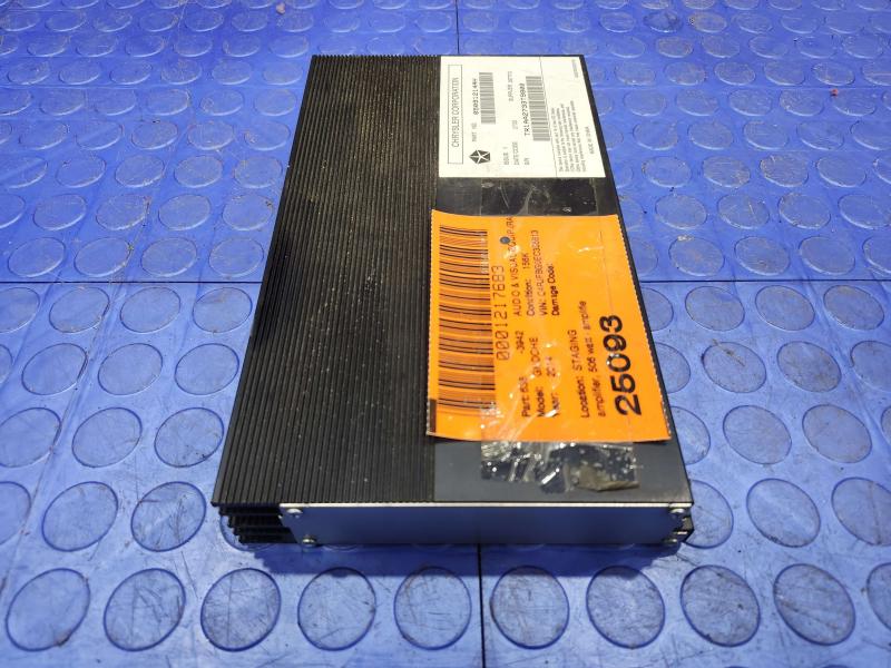 2011-2015 Jeep Grand Cherokee Radio Amplifier Module Genuine OEM Part 5091214AH