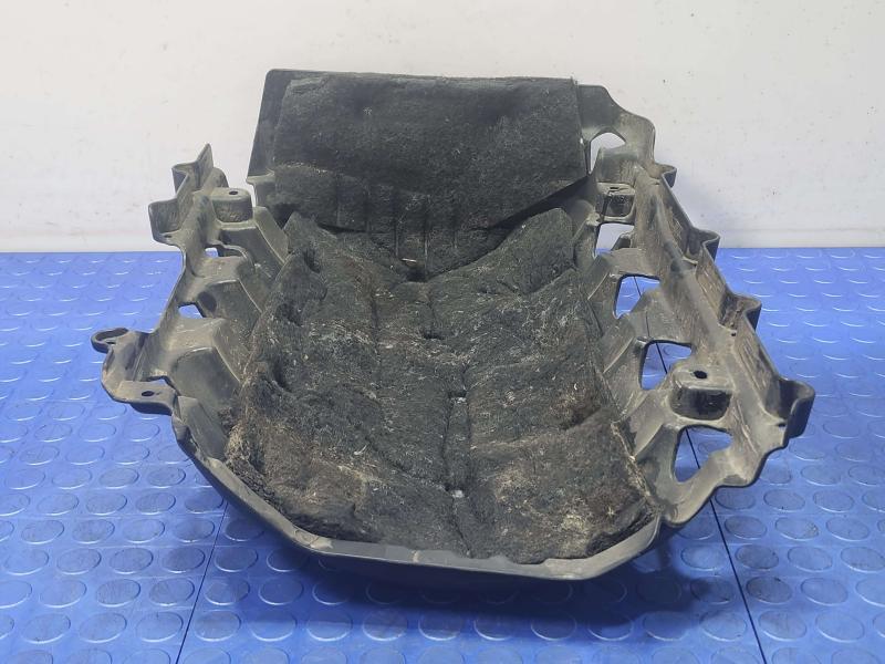 2016 Chevrolet Silverado 1500 Engine Cover