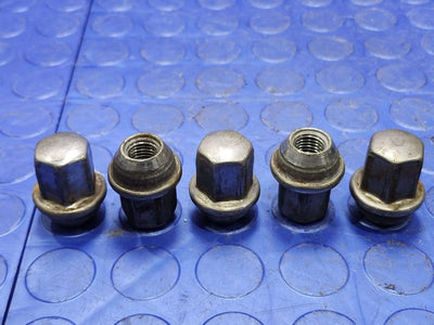 2007 Pontiac Solstice Lug Nuts