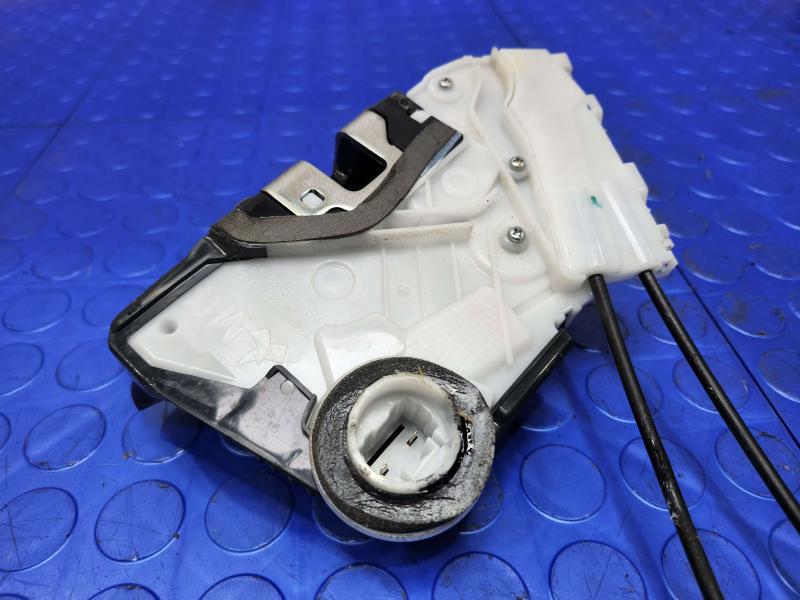 2018 Subaru Legacy Front Door Latch