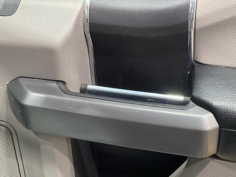 2016 Ford F-150 Front Door Trim Panel