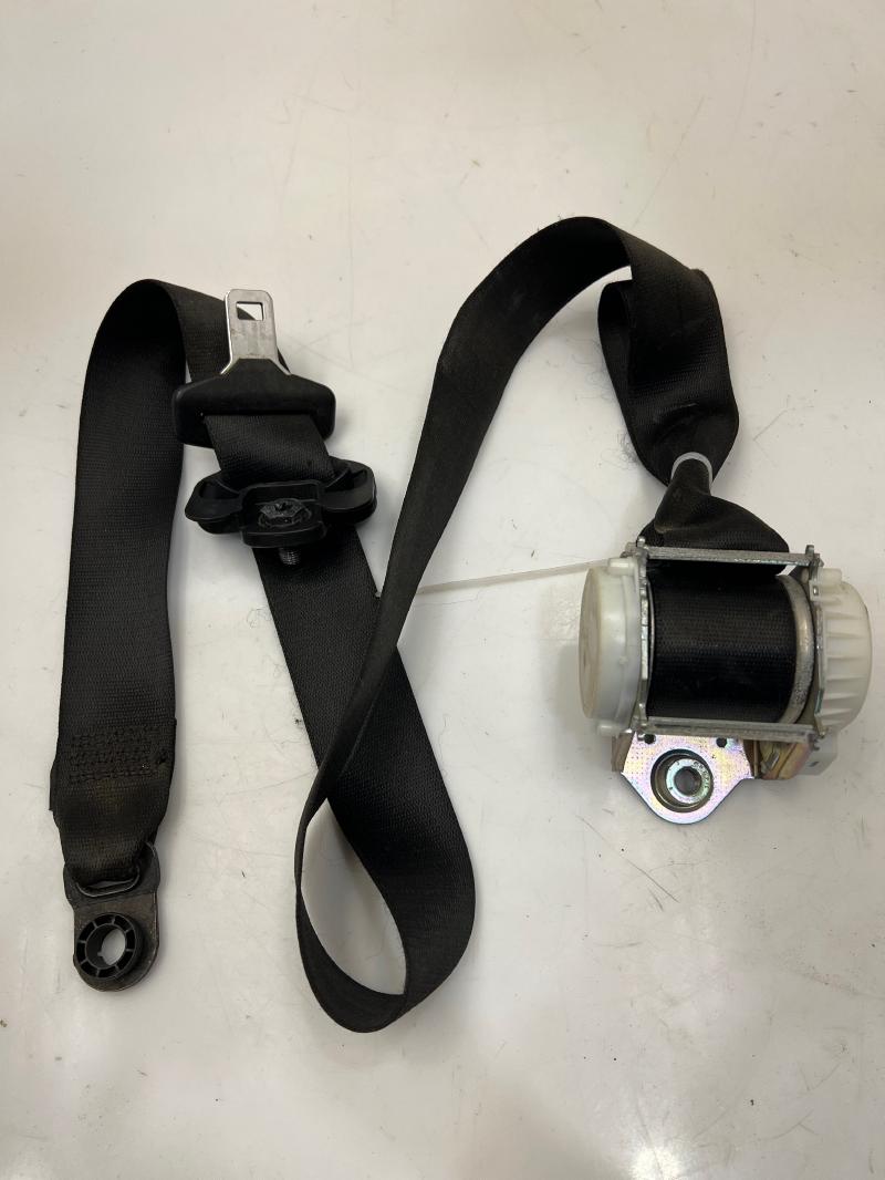 2011 Jaguar XF Front Seat Belt