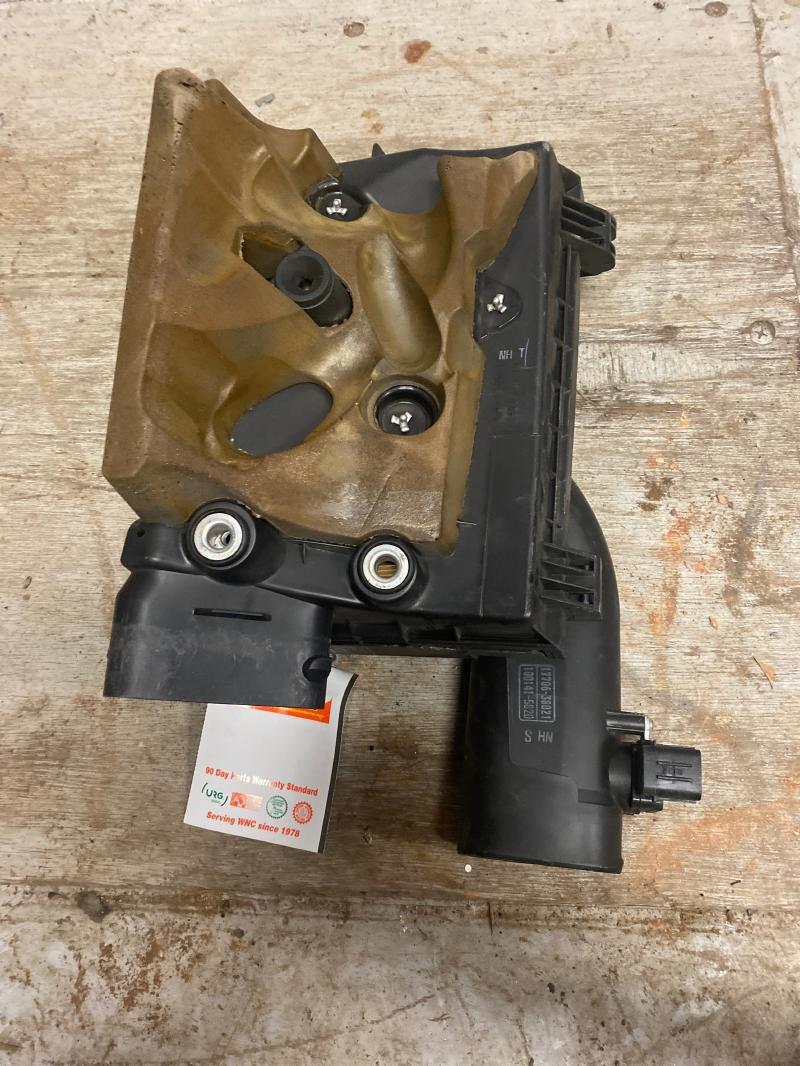 2007 Lexus LS 460 Air Cleaner