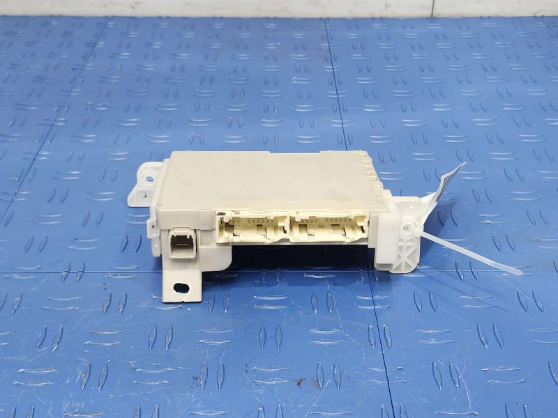 2013 Toyota Yaris Cabin Fuse Box