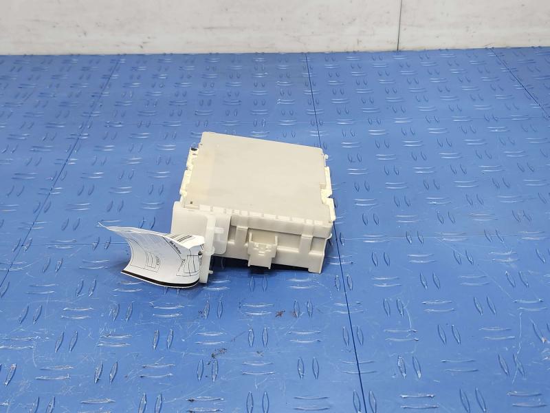 2013 Toyota Yaris Cabin Fuse Box