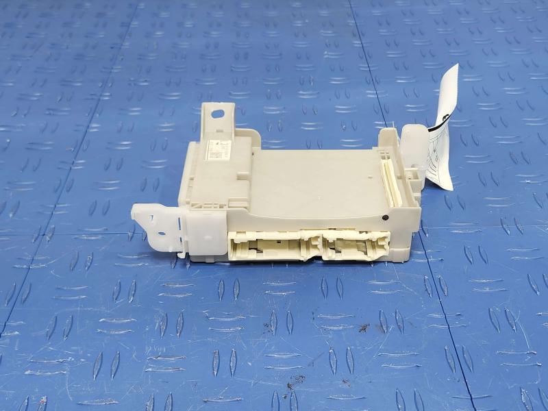 2013 Toyota Yaris Cabin Fuse Box