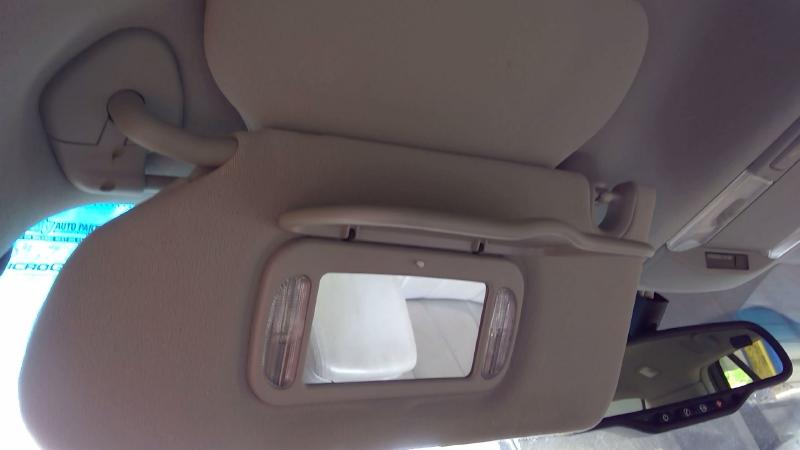 2007 Cadillac DTS Sun Visor