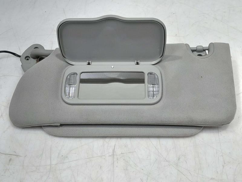 2007 Cadillac DTS Sun Visor
