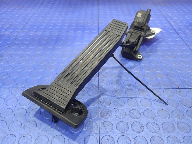 2019-2021 Toyota RAV4 Accelerator Pedal Assembly Genuine OEM Part 78110-06060
