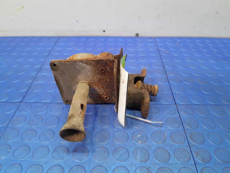 2001-2005 Ford Explorer Sport Trac Spare Tire Hanger Hoist Assembly OEM 1L5Z1A480AA