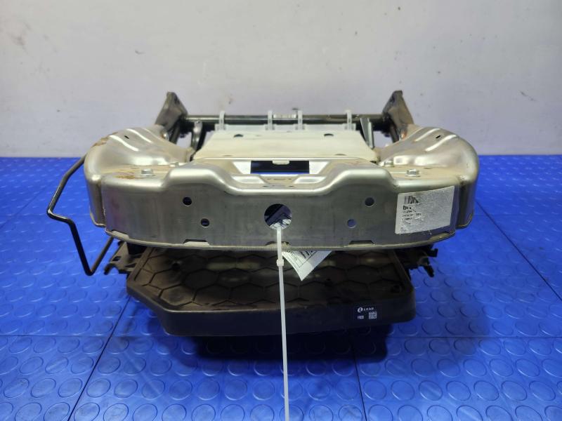 2017 Jaguar XE Seat Track
