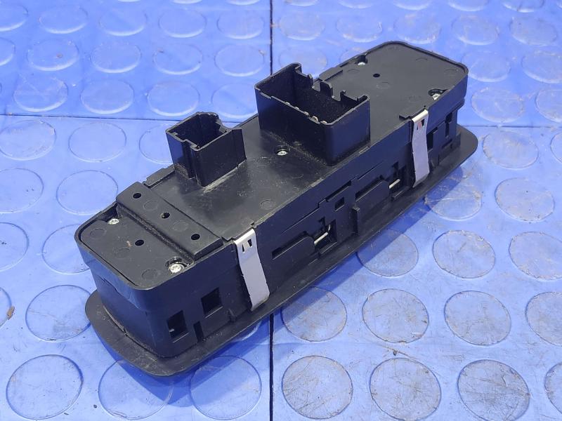 2010 Dodge Ram 1500 Door Switch Front