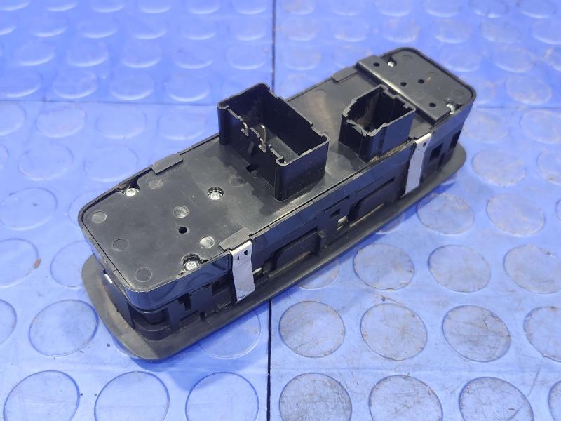 2010 Dodge Ram 1500 Door Switch Front