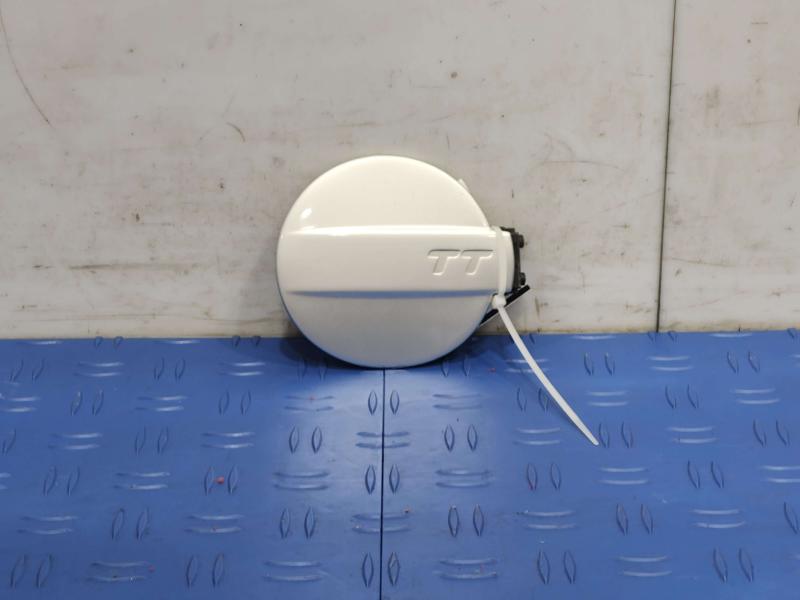 2012 Audi TT Fuel Tank Door