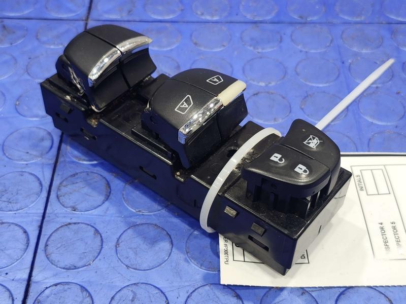 2018 Nissan Maxima Door Switch Front