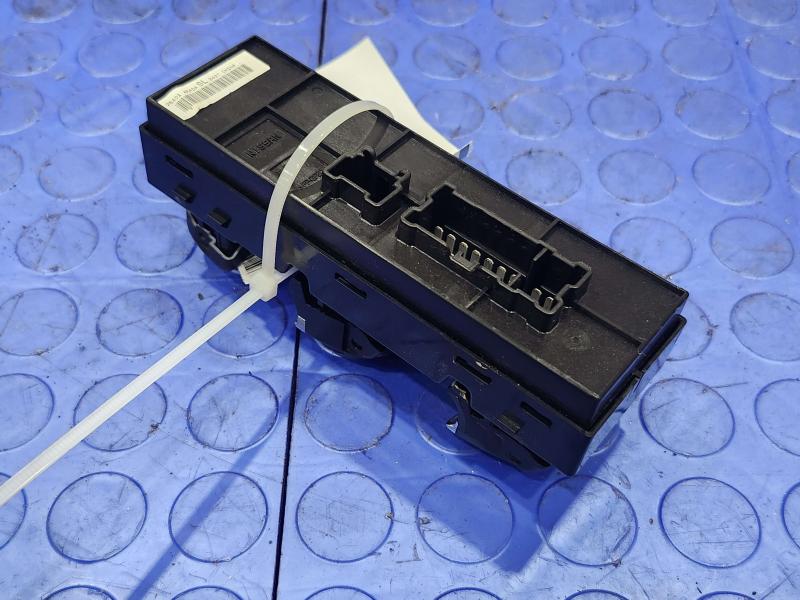 2018 Nissan Maxima Door Switch Front
