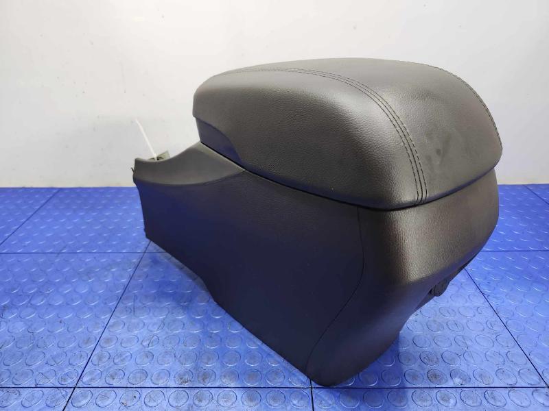 2015 Hyundai Santa Fe Front Console
