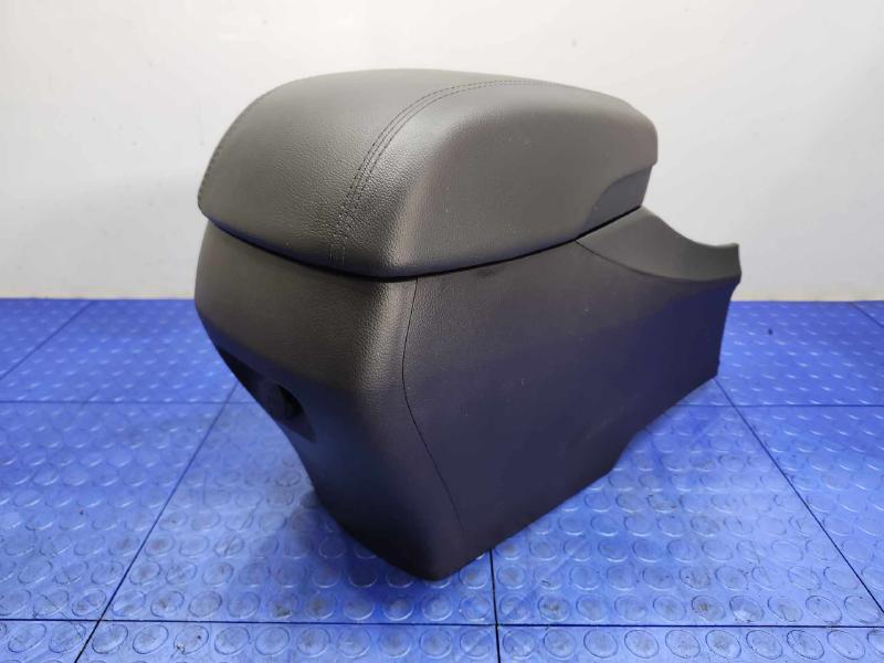 2015 Hyundai Santa Fe Front Console