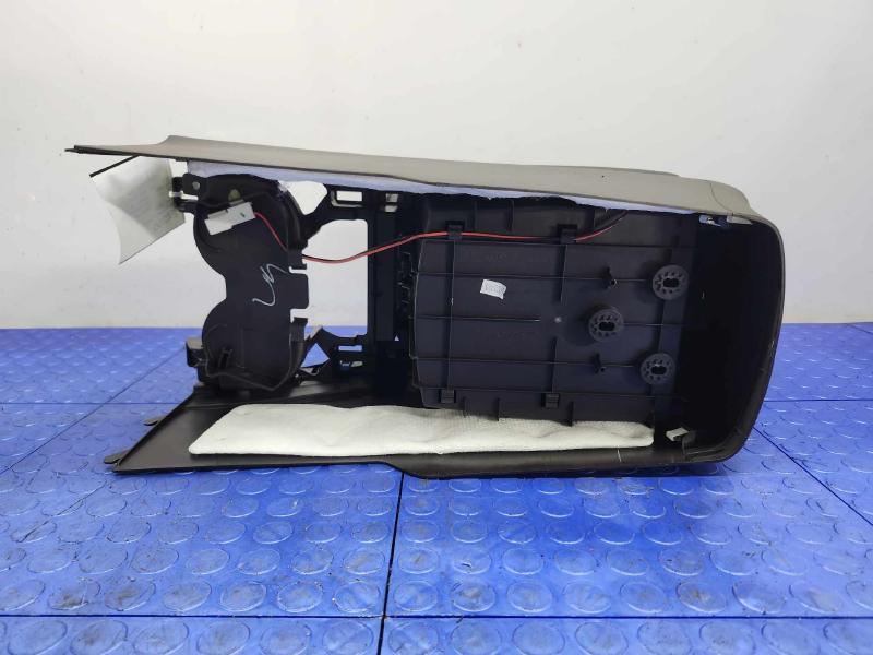 2015 Hyundai Santa Fe Front Console